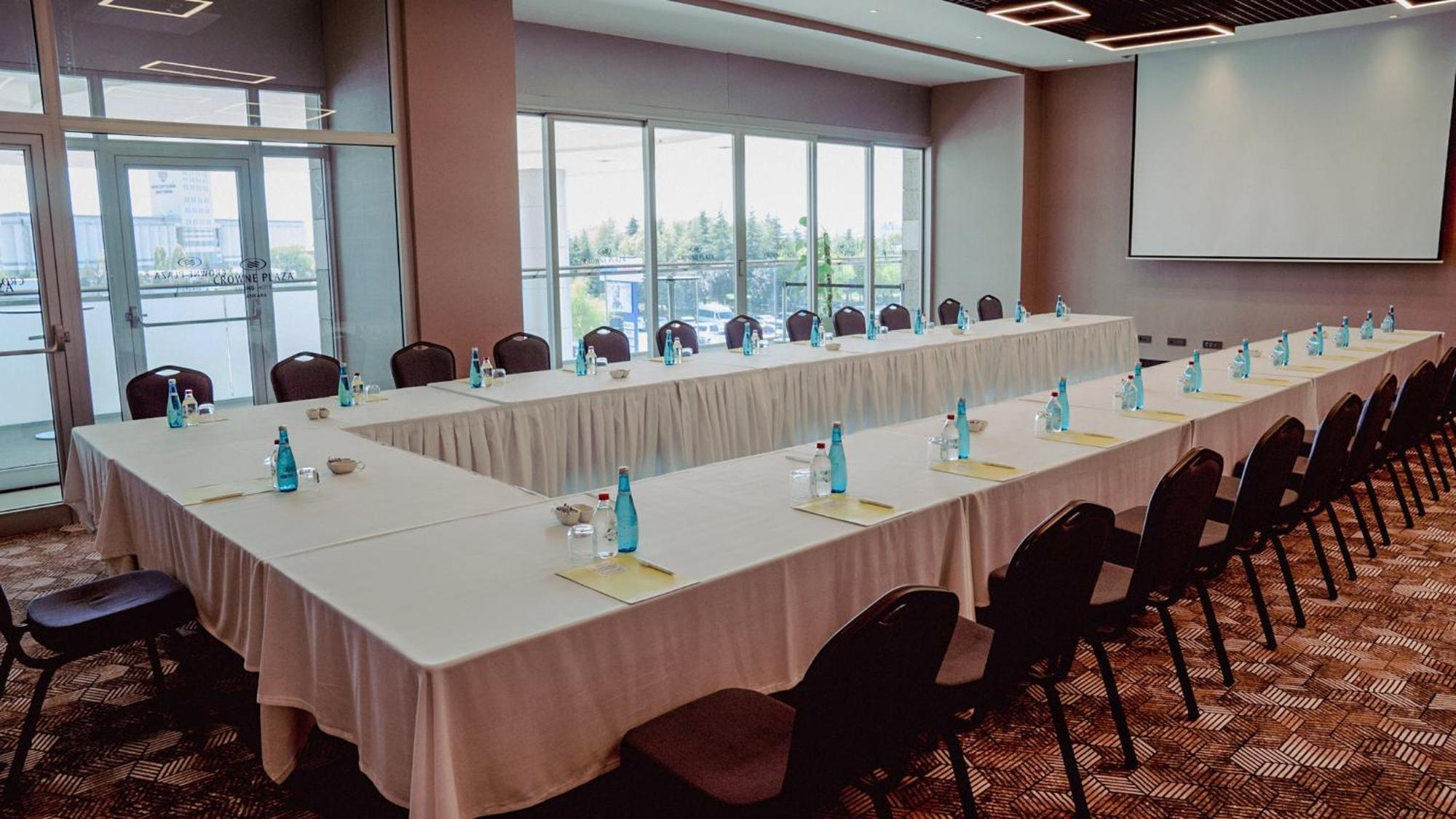 Crowne Plaza Ankara By Ihg Hotell Eksteriør bilde